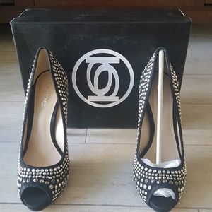 NEW!! Bebe Peep-toe Heels